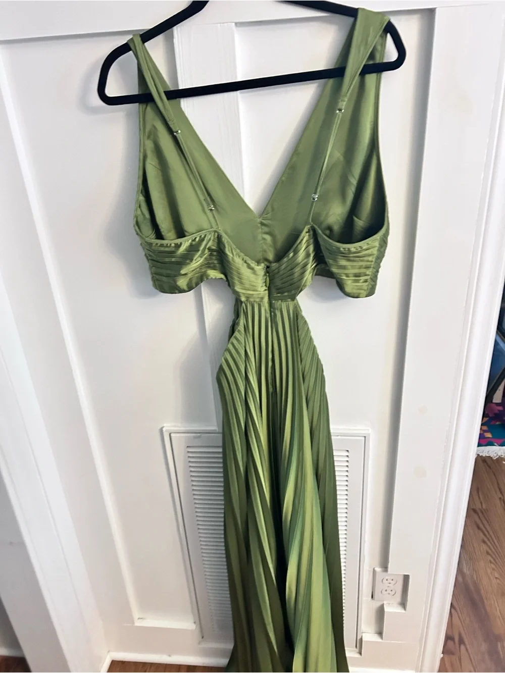 ABERCROMBIE AND FITCH GISELLE PLEATED CUTOUT MAXI DRESS XLT